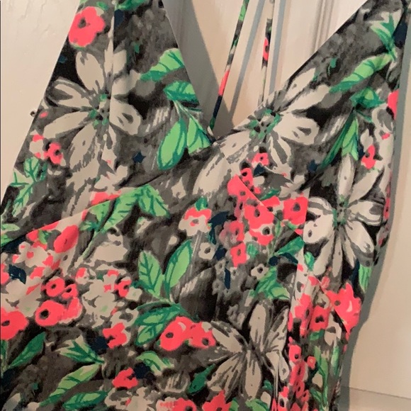 Floral dress 3/15$ - Picture 2 of 3